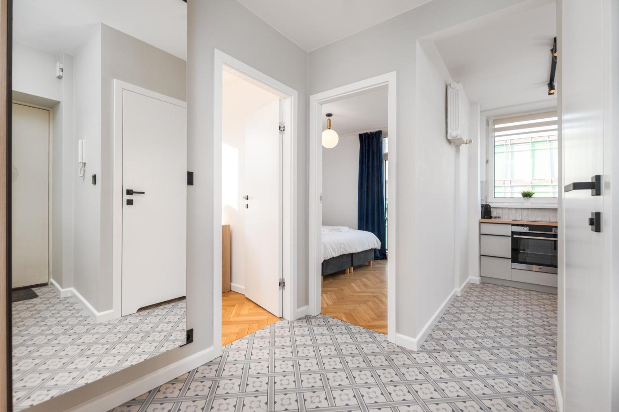 3 Bedroom Apartment Lipowa By Your Freedom Warszawa Zewnętrze zdjęcie