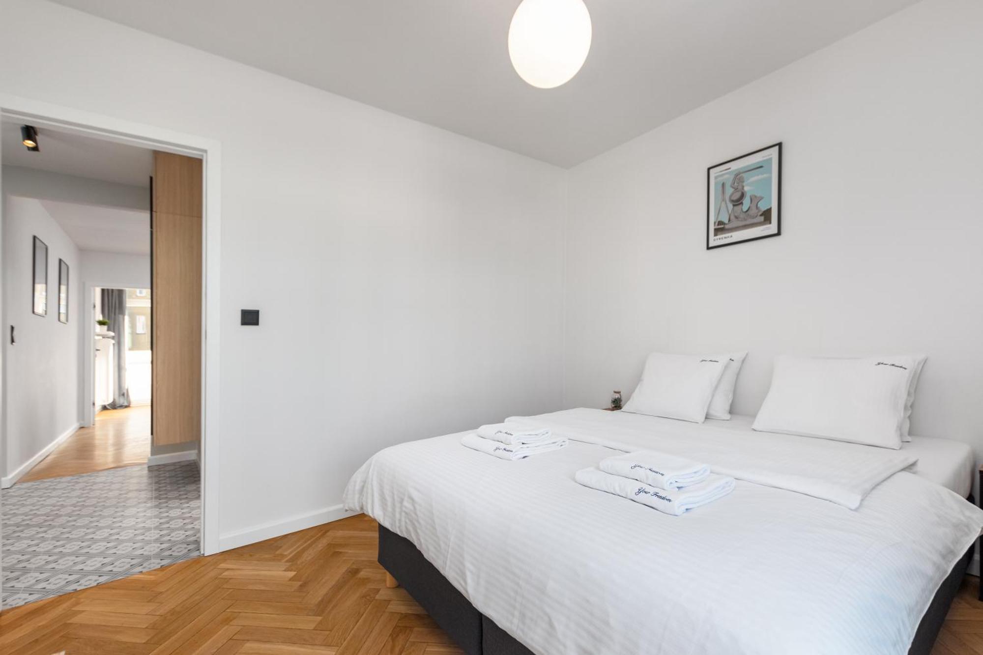 3 Bedroom Apartment Lipowa By Your Freedom Warszawa Zewnętrze zdjęcie